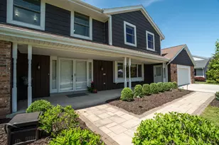 9439 N Broadmoor Rd, Bayside, WI 53217 - Photo 4