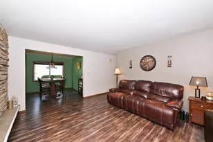 4520 Garden Dr, Racine, WI 53403 - Photo 8