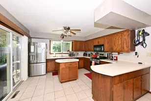 4520 Garden Dr, Racine, WI 53403 - Photo 12