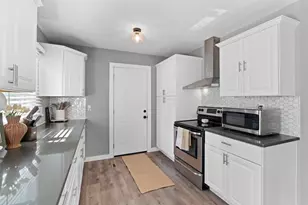W157N9750 Glenwood Rd, Germantown, WI 53022 - Photo 12