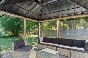 W157N9750 Glenwood Rd, Germantown, WI 53022 - Photo 8