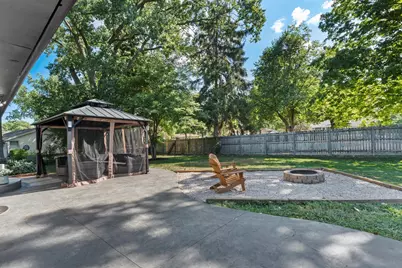 W157N9750  Glenwood Rd, Germantown, WI 53022 - Photo 6