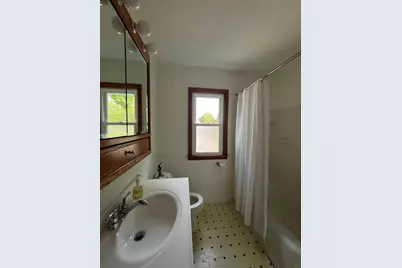 3747 S Arctic Ave, Saint Francis, WI 53235 - Photo 6