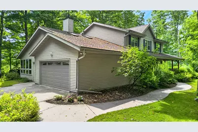 N1933  Alicia Ct, Sheboygan, WI 53070 - Photo 2