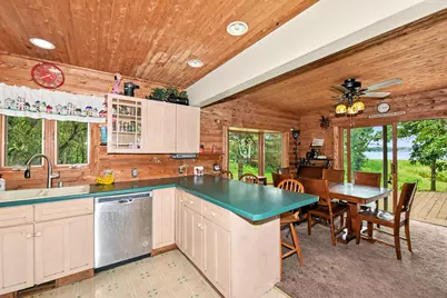 24401  Church Rd, Racine, WI 53139 - Photo 10