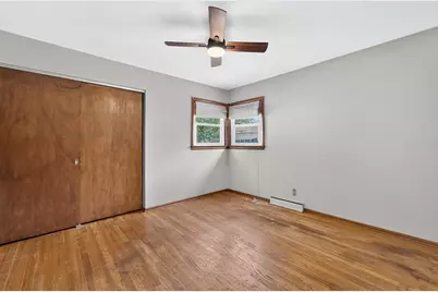 6520 N 54th St, Milwaukee, WI 53223 - Photo 10