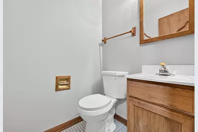 6520 N 54th St, Milwaukee, WI 53223 - Photo 16