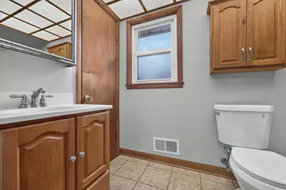 6520 N 54th St, Milwaukee, WI 53223 - Photo 12