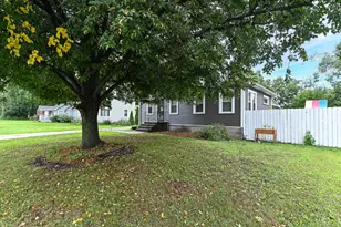 1610 Manchester St, Beloit, WI 53511 - Photo 6