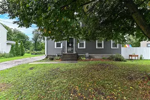 1610 Manchester St, Beloit, WI 53511 - Photo 4