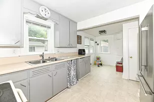 1610 Manchester St, Beloit, WI 53511 - Photo 8