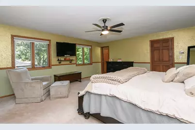 2121  September Dr, Racine, WI 53402 - Photo 34
