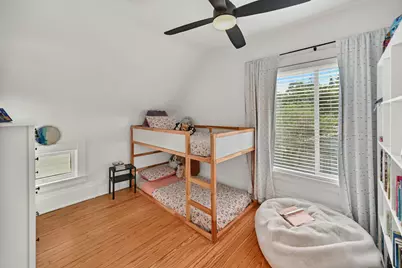 3457 N Bartlett Ave, Milwaukee, WI 53211 - Photo 22