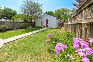 3457 N Bartlett Ave, Milwaukee, WI 53211 - Photo 30