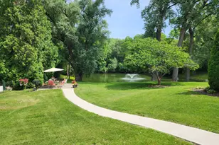 1730 W Green Tree Rd, Glendale, WI 53209 - Photo 32