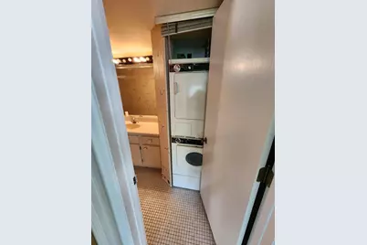 1730 W Green Tree Rd #305, Glendale, WI 53209 - Photo 18