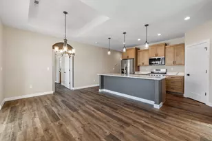 1810 Horseshoe Ln, Slinger, WI 53086 - Photo 10