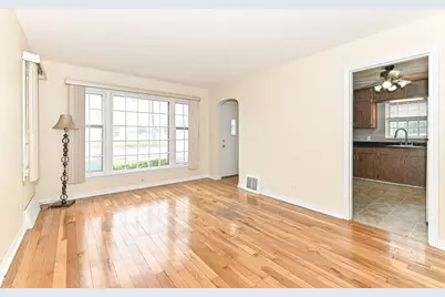3022  21st St, Racine, WI 53403 - Photo 8