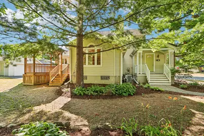 524 E Jefferson St, Oconomowoc, WI 53066 - Photo 1