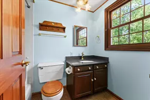 11645 N Hillside Ln, Mequon, WI 53092 - Photo 22