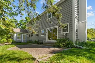 11645 N Hillside Ln, Mequon, WI 53092 - Photo 24
