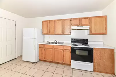 2520 N Murray Ave #2522, Milwaukee, WI 53211 - Photo 22