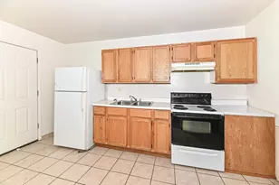 2520 N Murray Ave, Milwaukee, WI 53211 - Photo 22