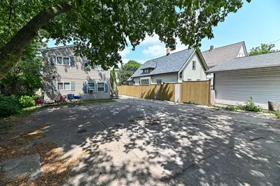 2520 N Murray Ave #2522, Milwaukee, WI 53211 - Photo 30