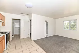 2520 N Murray Ave, Milwaukee, WI 53211 - Photo 16