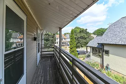 2520 N Murray Ave #2522, Milwaukee, WI 53211 - Photo 2