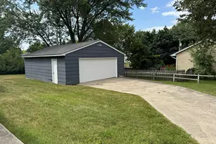 12142 219th Ave, Salem Lakes, WI 53104 - Photo 12