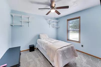 528  Valencia Dr, Delavan, WI 53115 - Photo 14