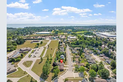 2418  Pershing Ave, Sheboygan, WI 53083 - Photo 26