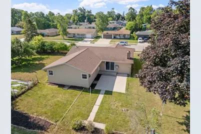 2418  Pershing Ave, Sheboygan, WI 53083 - Photo 22