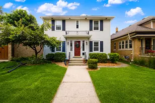4628 N Newhall St, Whitefish Bay, WI 53211 - Photo 1