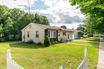 503  9th St, La Crescent, MN 55947 - Photo 8