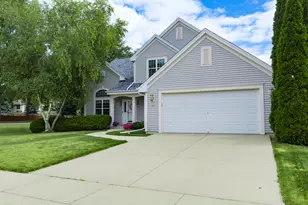 601 Bridlewood Ln, Watertown, WI 53094 - Photo 4