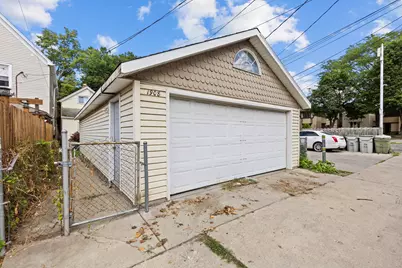 1908 S 28th St, Milwaukee, WI 53215 - Photo 2