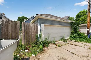 2640 N 41st St, Milwaukee, WI 53210 - Photo 40