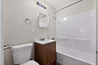 2640 N 41st St, Milwaukee, WI 53210 - Photo 32