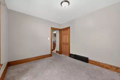 2640 N 41st St, Milwaukee, WI 53210 - Photo 20