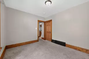 2640 N 41st St, Milwaukee, WI 53210 - Photo 20