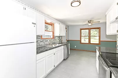 W190S7635  Circle Dr, Muskego, WI 53150 - Photo 8