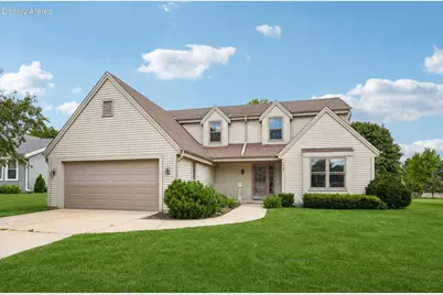 1909  Cliff-Alex Ct, Waukesha, WI 53189 - Photo 2