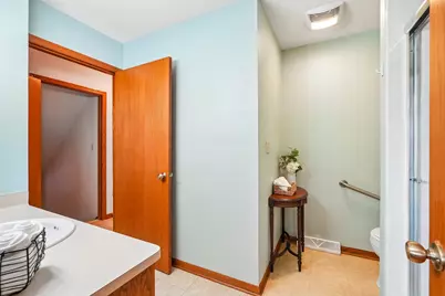 1909  Cliff-Alex Ct, Waukesha, WI 53189 - Photo 18