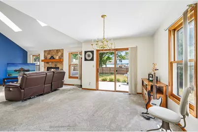 1909  Cliff-Alex Ct, Waukesha, WI 53189 - Photo 8