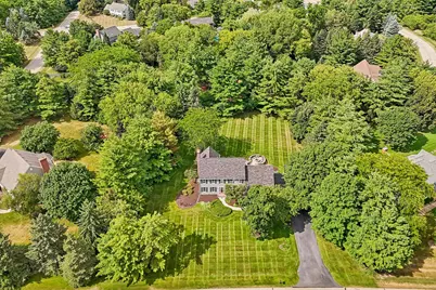 237  Hickory Dr, Delafield, WI 53018 - Photo 64