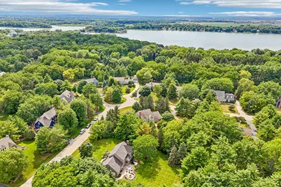 237  Hickory Dr, Delafield, WI 53018 - Photo 58
