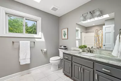 237  Hickory Dr, Delafield, WI 53018 - Photo 42