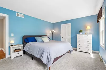 237  Hickory Dr, Delafield, WI 53018 - Photo 44